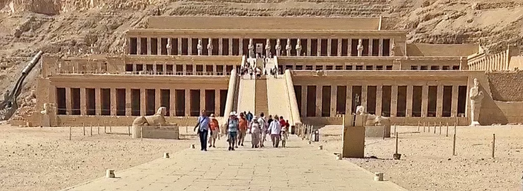 Front view of all 3 levels of the Temple of Hatshepsut in Luxor
